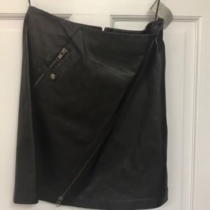 NWT CACHE black leather skirt
